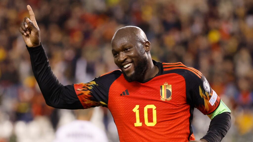 Romelu Lukaku in Belgium World Cup squad despite being "out of shape"